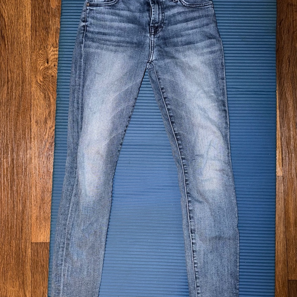 NWOT 7 For All Mankind Light Blue Skinny Jeans